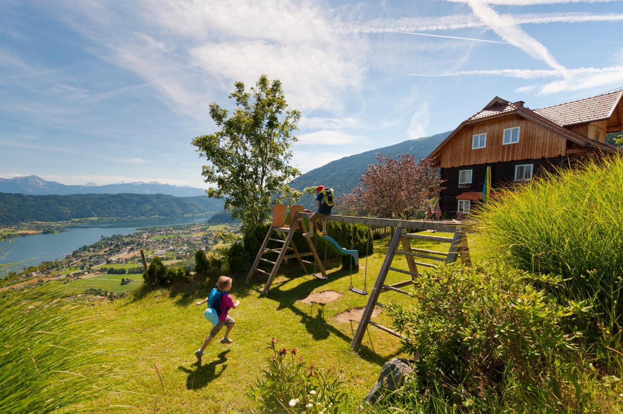 Blaues Haus Ferienwohnung Bodensdorf Ossiacher See Gerlitzen Alpe Eksteriør billede